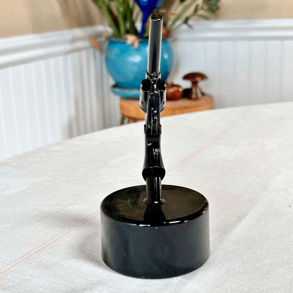 Wilkerson Glass Amethyst Solid Glass Revolver Pistol Gun Paper Weight - Picture 3 of 4